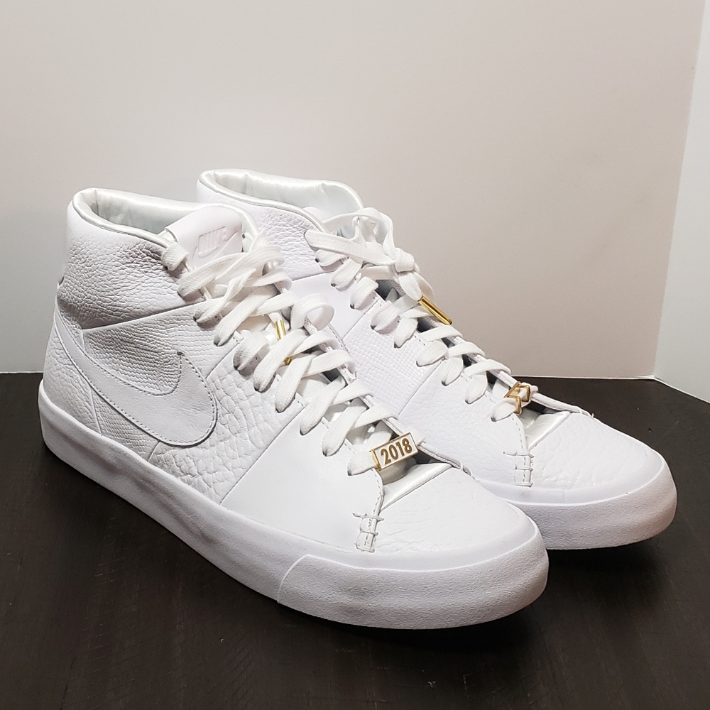 NEW Nike Blazers 10.5